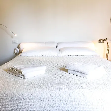 Ca Farnese, Beautiful Big In Trad Area Апартаменты